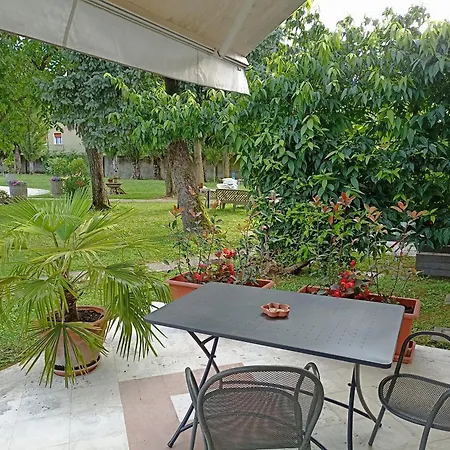 Apartment Olanda Mira